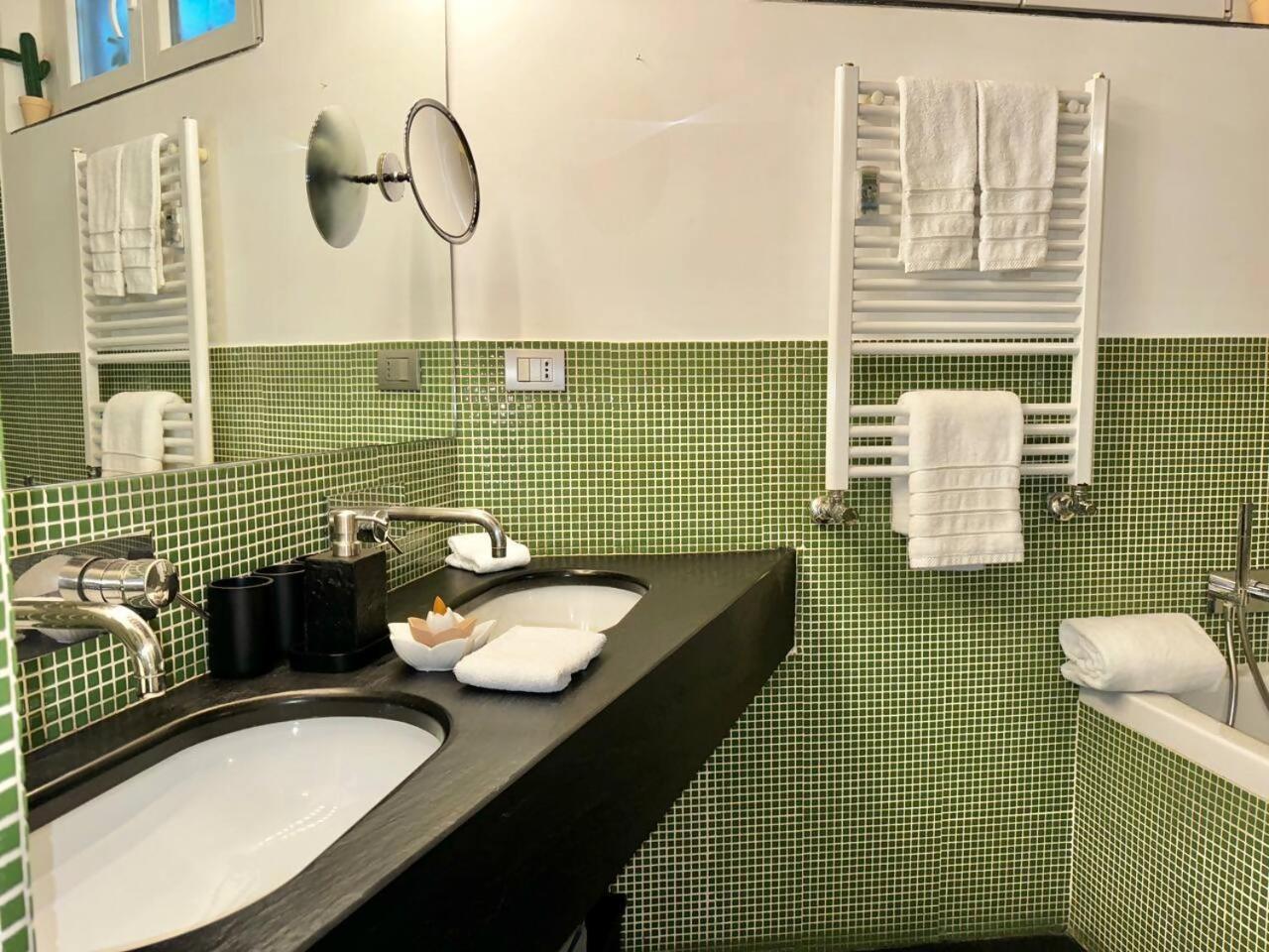 Vetrina In Luxury Appartement Rome