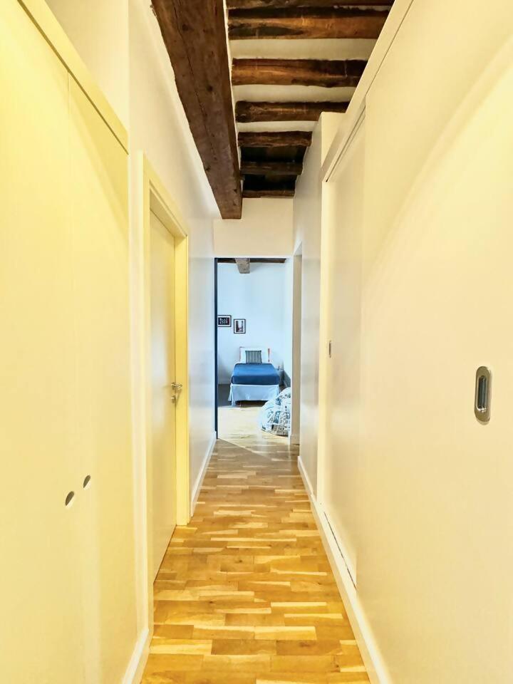 Vetrina In Luxury Appartement