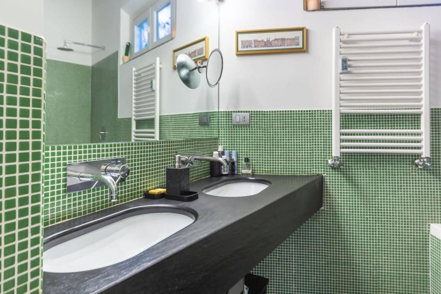 Vetrina In Luxury Apartment